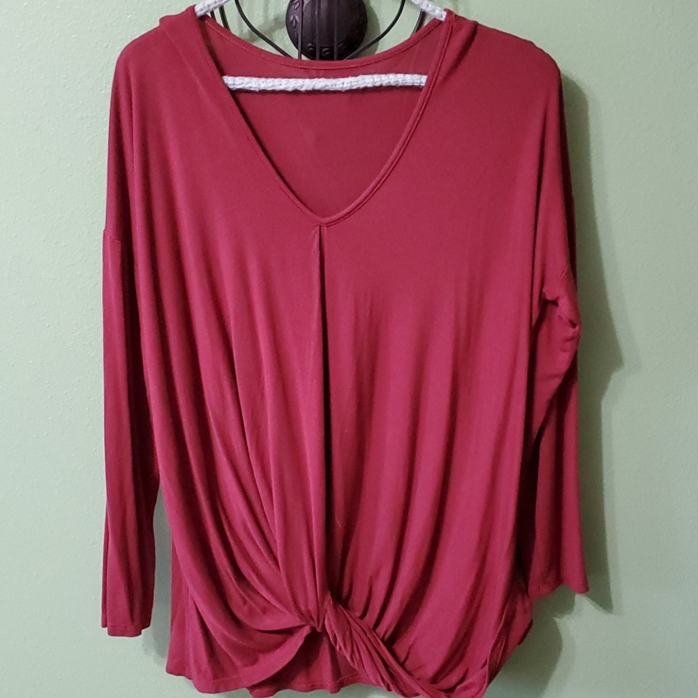 Ladies Boutique Long Sleeve knotted bottom top